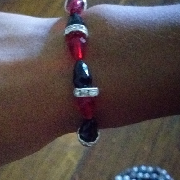 3 stone bead bracelets - Picture 2 of 4